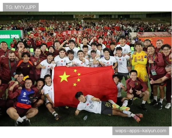 决赛现场观众高喊中国队,气氛燃爆了 决赛现场观众高喊中国队,气氛燃爆了